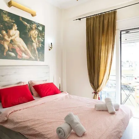 Baroque Downtown Maria's Apartman